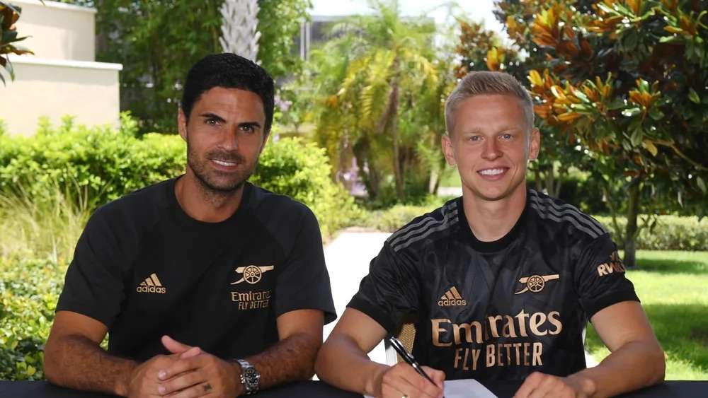 牌球队的传 牌球队的传